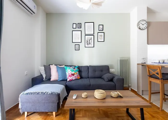 Astrea 1- Bedroom Apartment In Athens